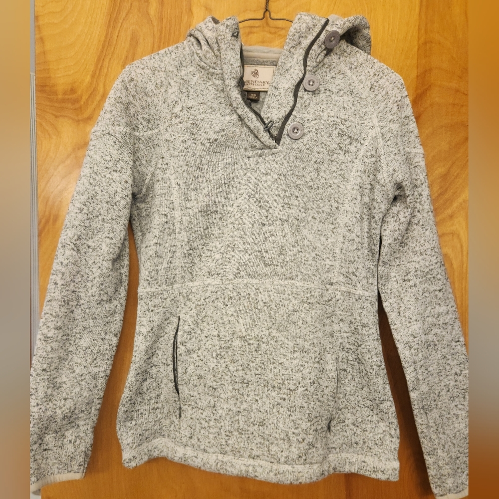 Gray legendary whitetails sweatshirt size small